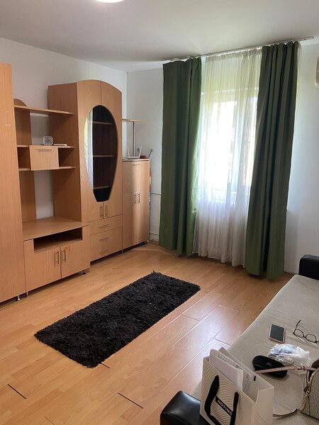 Brancoveanu, str. Huedin nr. 5, sector 4,